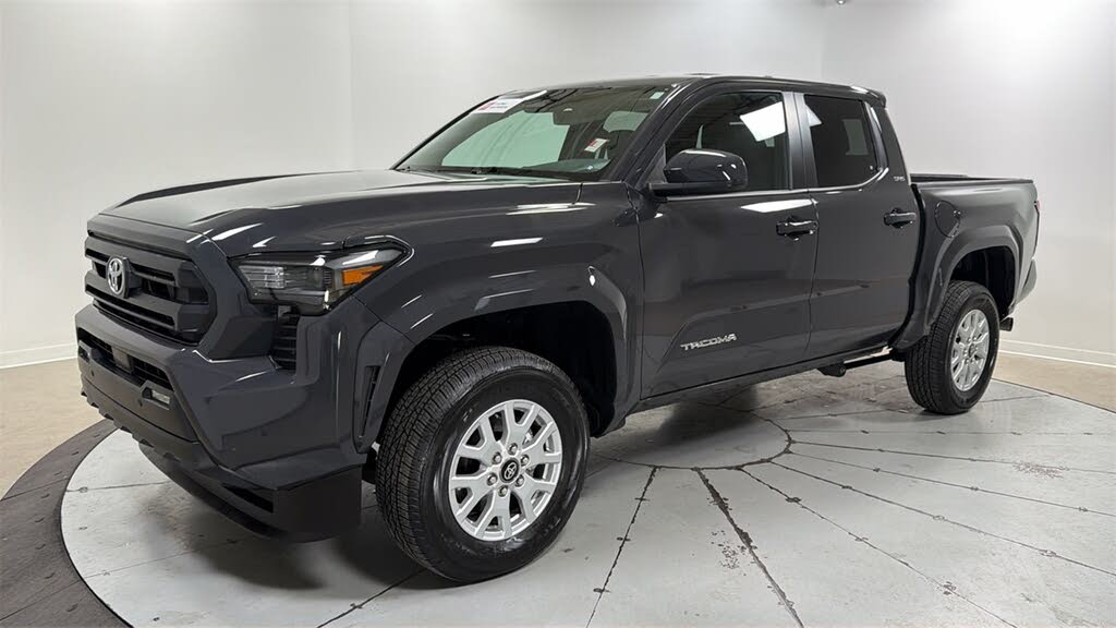 2025 Toyota Tacoma SR5 Double Cab 4WD