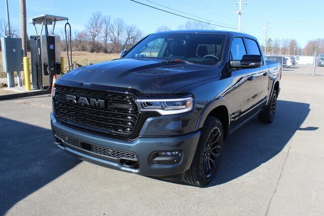 2026 RAM 1500 Limited Crew Cab 4WD