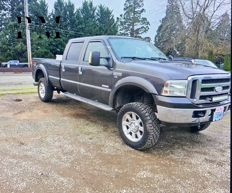 2005 Ford F-350 Super Duty Lariat Crew Cab SB 4WD