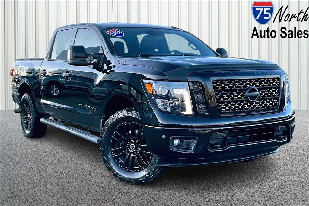 2018 Nissan Titan SV Crew Cab 4WD