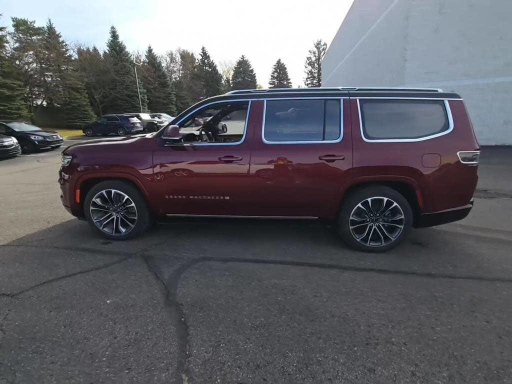 2022 Jeep Grand Wagoneer Series III 4WD