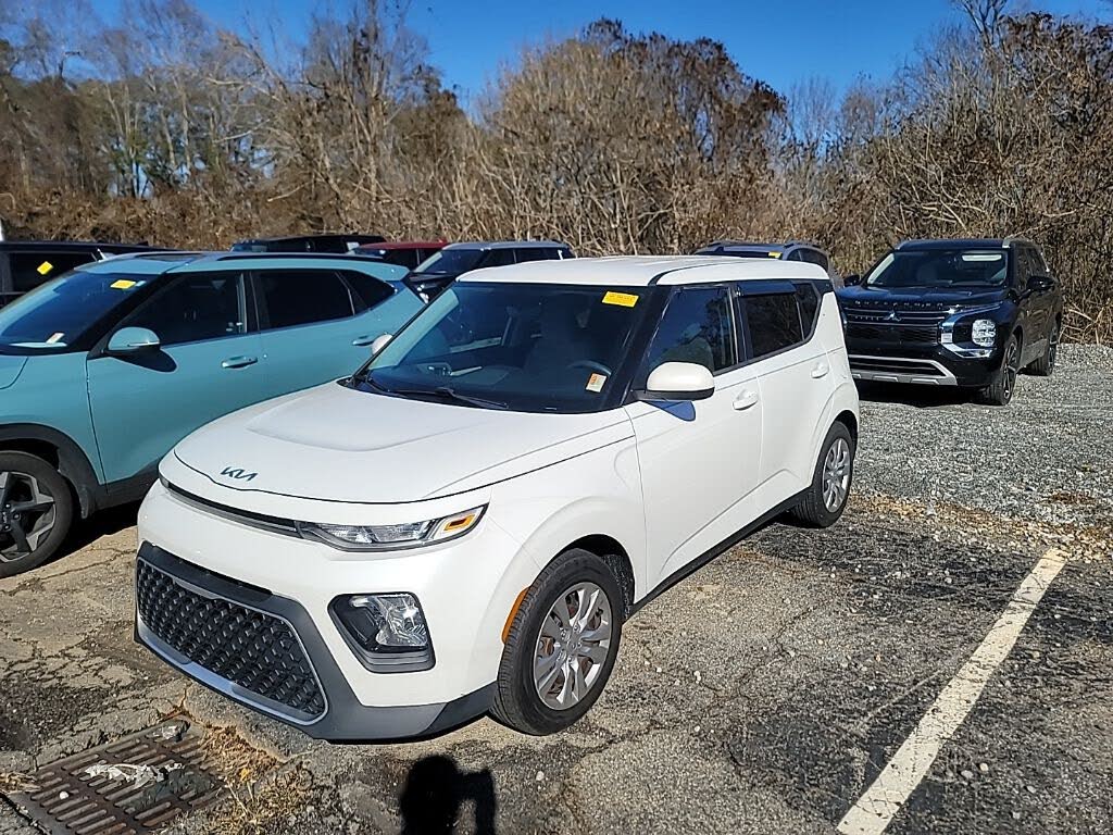 2022 Kia Soul LX FWD