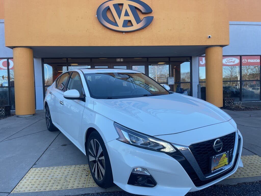 2022 Nissan Altima 2.5 SL FWD