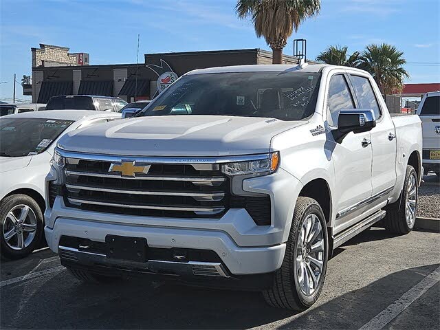2023 Chevrolet Silverado 1500 High Country Crew Cab 4WD