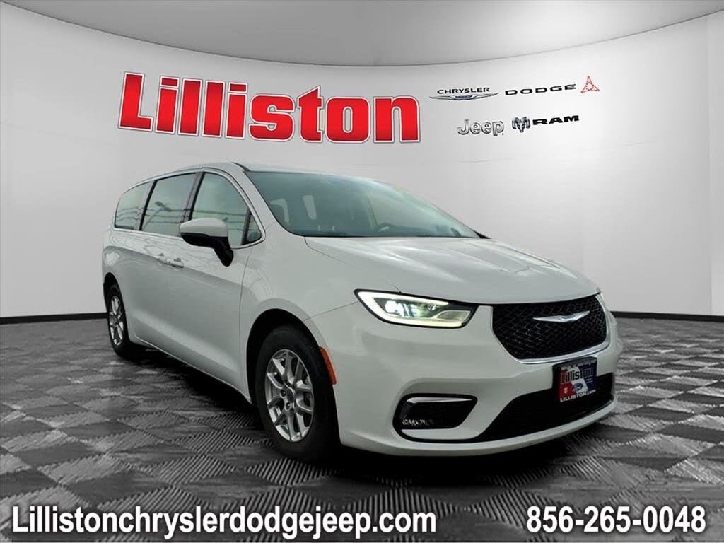 2023 Chrysler Pacifica Touring L FWD