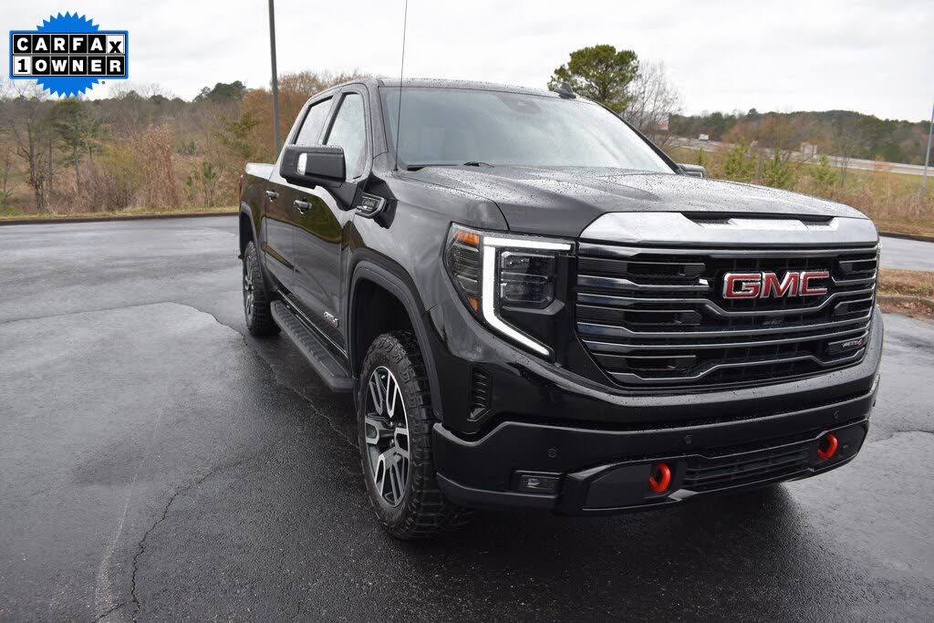 2024 GMC Sierra 1500 AT4 Crew Cab 4WD