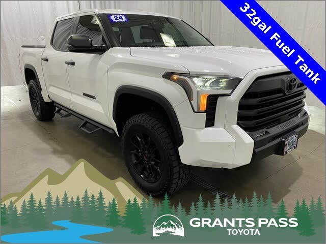 2024 Toyota Tundra SR5 CrewMax Cab 4WD