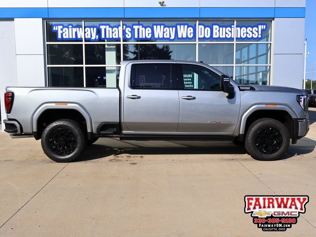 2025 GMC Sierra 2500HD AT4 Crew Cab 4WD