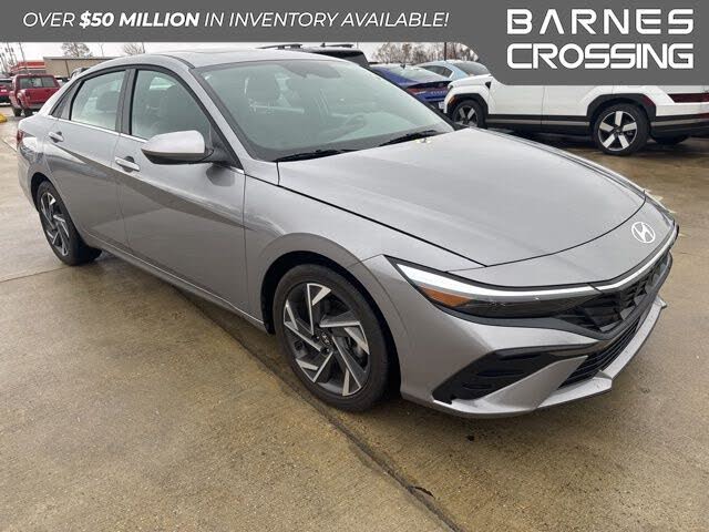 2025 Hyundai Elantra SEL Convenience FWD