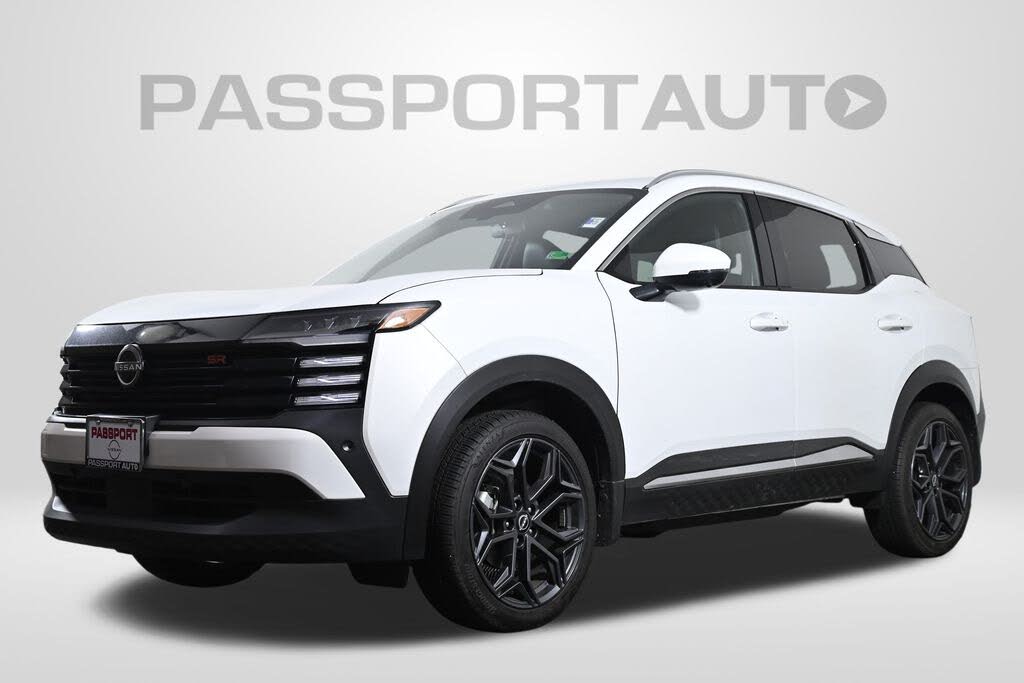 2025 Nissan Kicks SR AWD