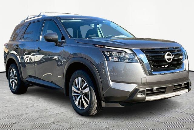 2025 Nissan Pathfinder SL FWD