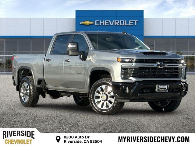 2026 Chevrolet Silverado 2500HD Custom Crew Cab 4WD