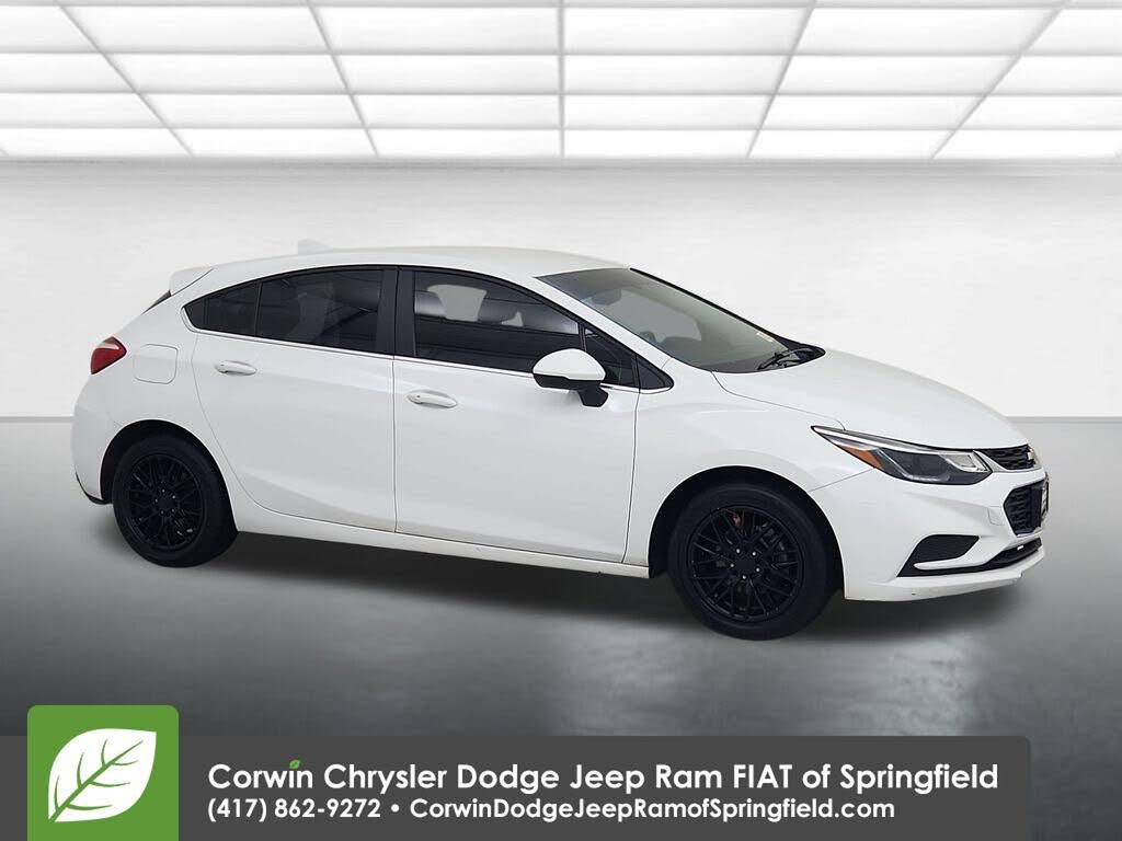 2017 Chevrolet Cruze LT Hatchback FWD