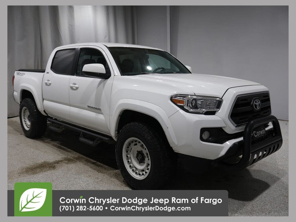 2017 Toyota Tacoma SR5 V6 Double Cab 4WD