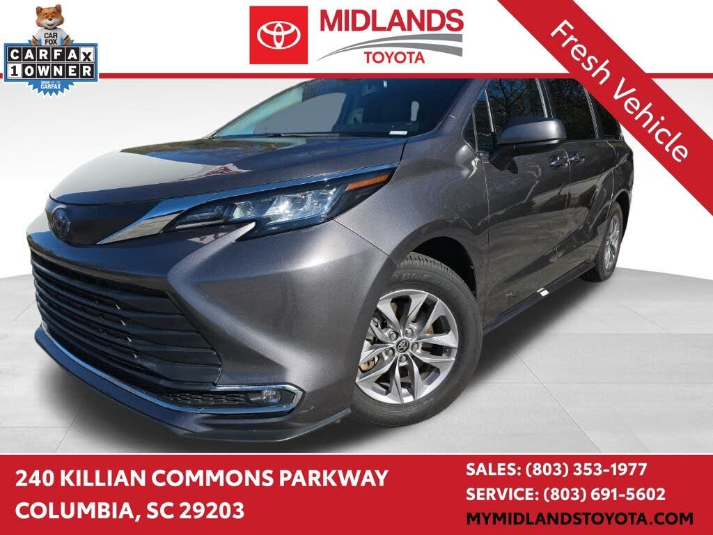 2022 Toyota Sienna XLE 7-Passenger FWD