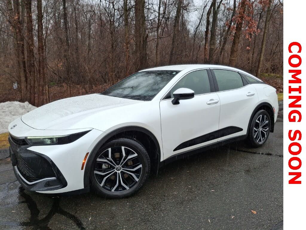 2023 Toyota Crown XLE AWD