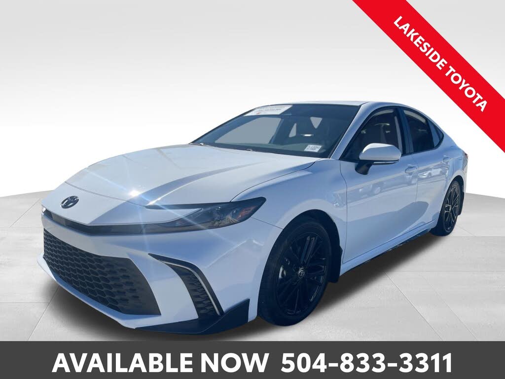 2025 Toyota Camry SE FWD