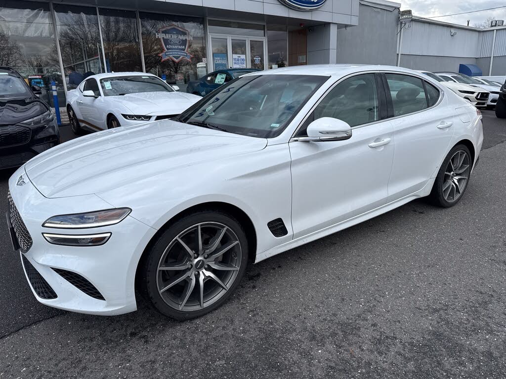 2023 Genesis G70 2.0T RWD