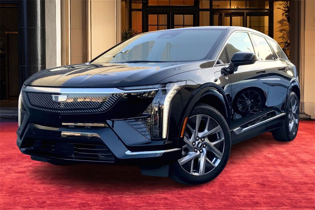 2025 Cadillac OPTIQ Luxury 1 AWD