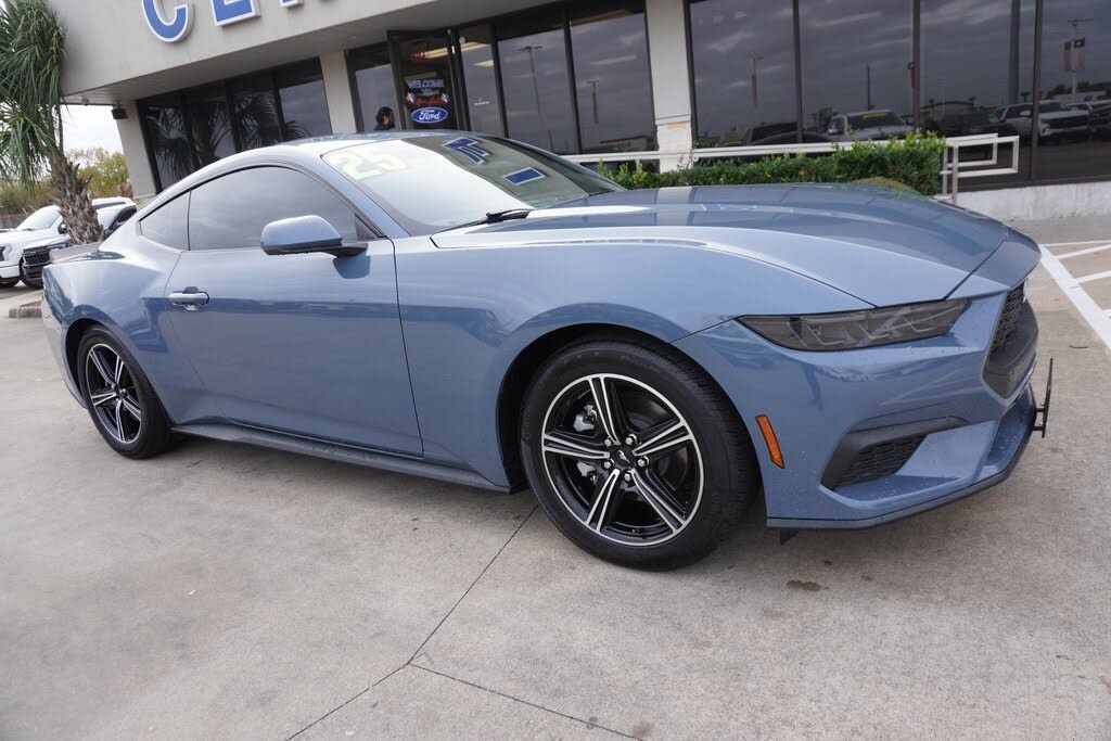 2025 Ford Mustang EcoBoost Premium Fastback RWD