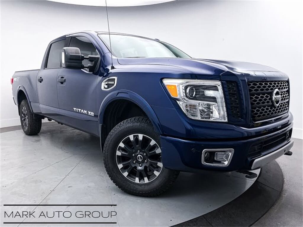 2017 Nissan Titan XD PRO-4X Crew Cab 4WD