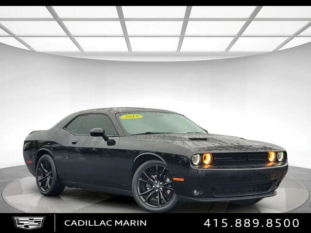 2018 Dodge Challenger SXT RWD