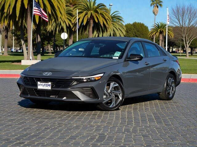 2025 Hyundai Elantra SEL Sport FWD