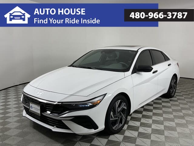 2025 Hyundai Elantra SEL Convenience FWD