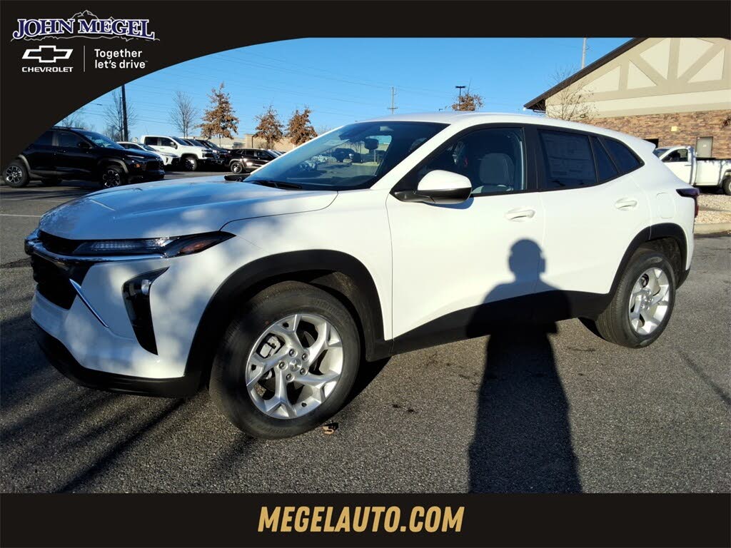 2026 Chevrolet Trax LS FWD