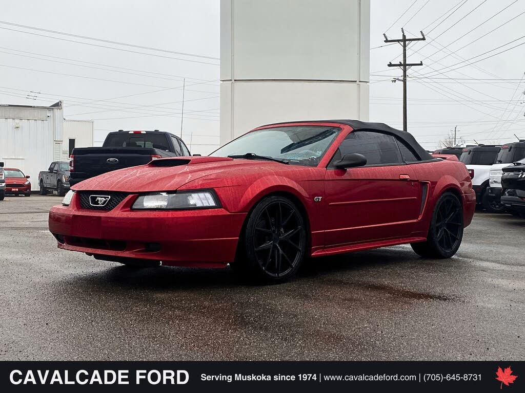 2000 Ford Mustang GT Convertible RWD