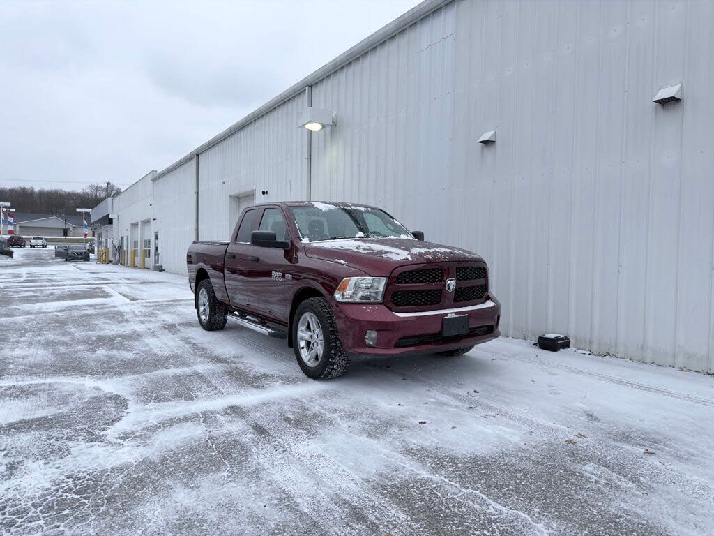 2017 RAM 1500 Express Quad Cab 4WD