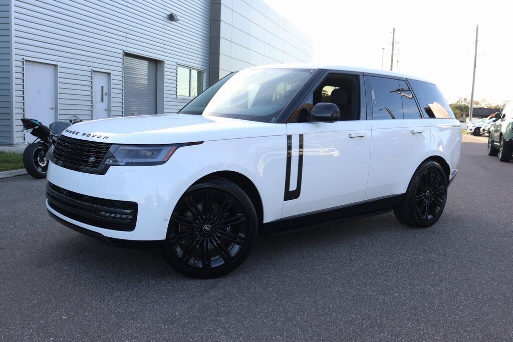 2025 Land Rover Range Rover P530 SE AWD