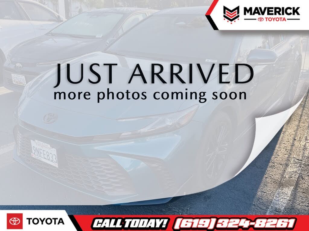 2025 Toyota Camry SE FWD