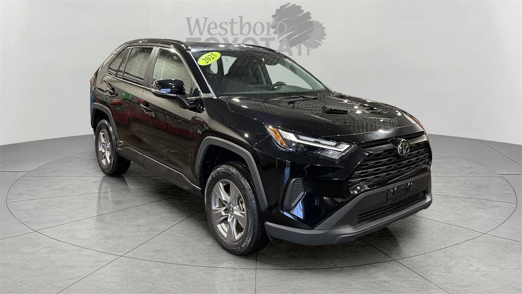 2025 Toyota RAV4 Hybrid XLE AWD