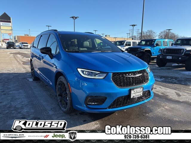 2026 Chrysler Pacifica Select FWD