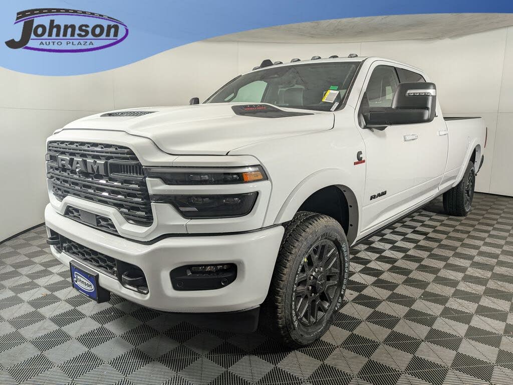 2026 RAM 3500 Limited Crew Cab LB 4WD