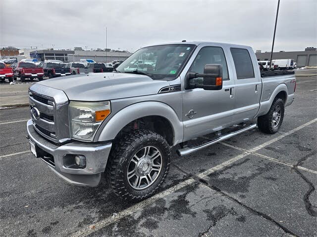 2011 Ford F-250 Super Duty Lariat Crew Cab 4WD