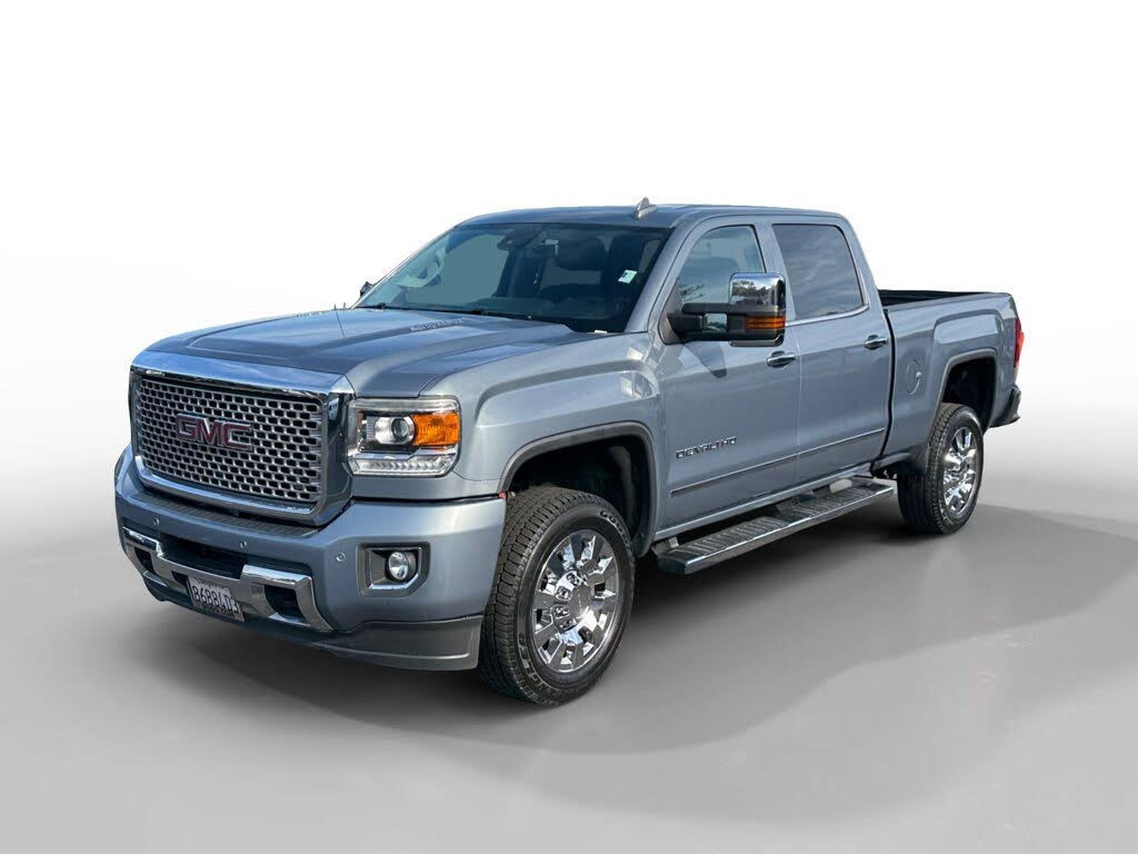 2016 GMC Sierra 2500HD Denali Crew Cab SB 4WD