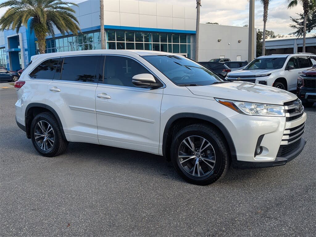 2018 Toyota Highlander LE