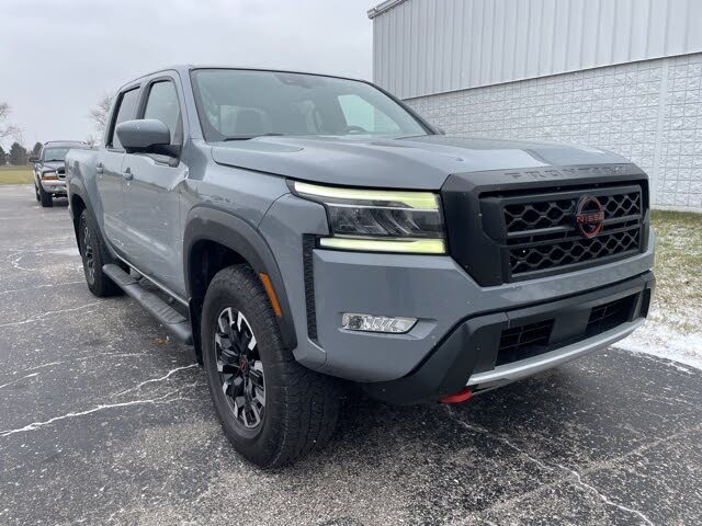 2022 Nissan Frontier PRO-4X Crew Cab 4WD