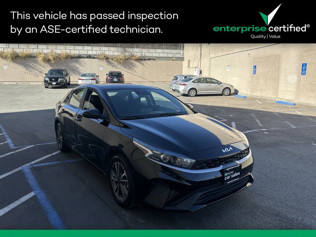 2023 Kia Forte LXS FWD