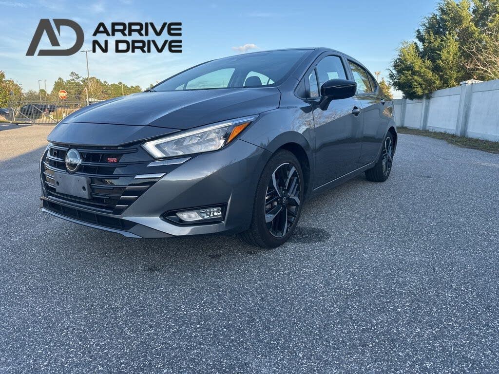 2024 Nissan Versa SR FWD