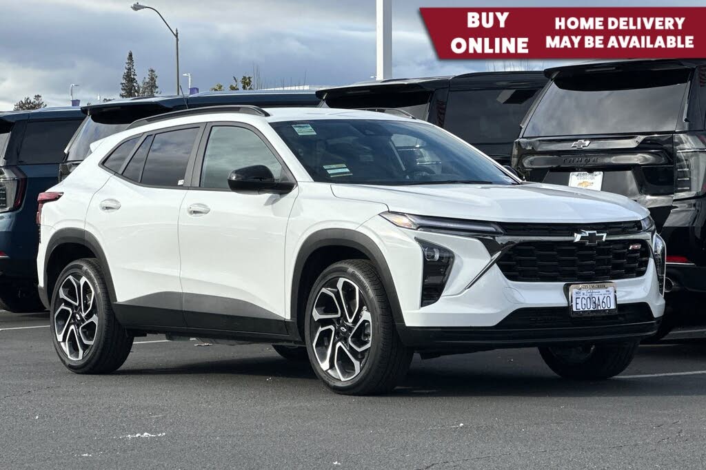 2025 Chevrolet Trax RS with 2RS FWD