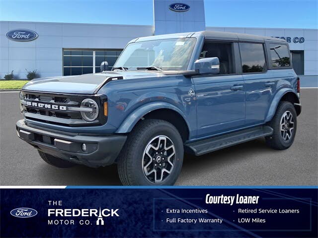 2025 Ford Bronco Outer Banks 4-Door 4WD