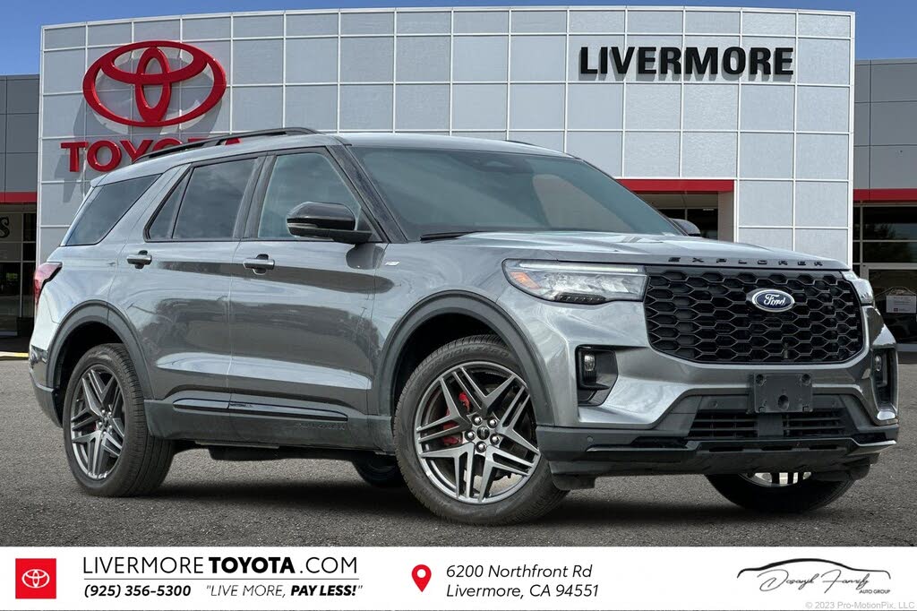 2025 Ford Explorer ST-Line AWD