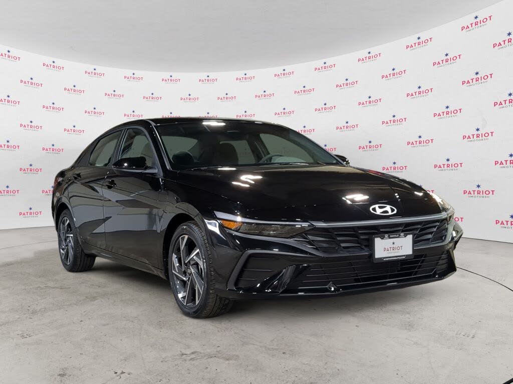 2025 Hyundai Elantra SEL Sport FWD