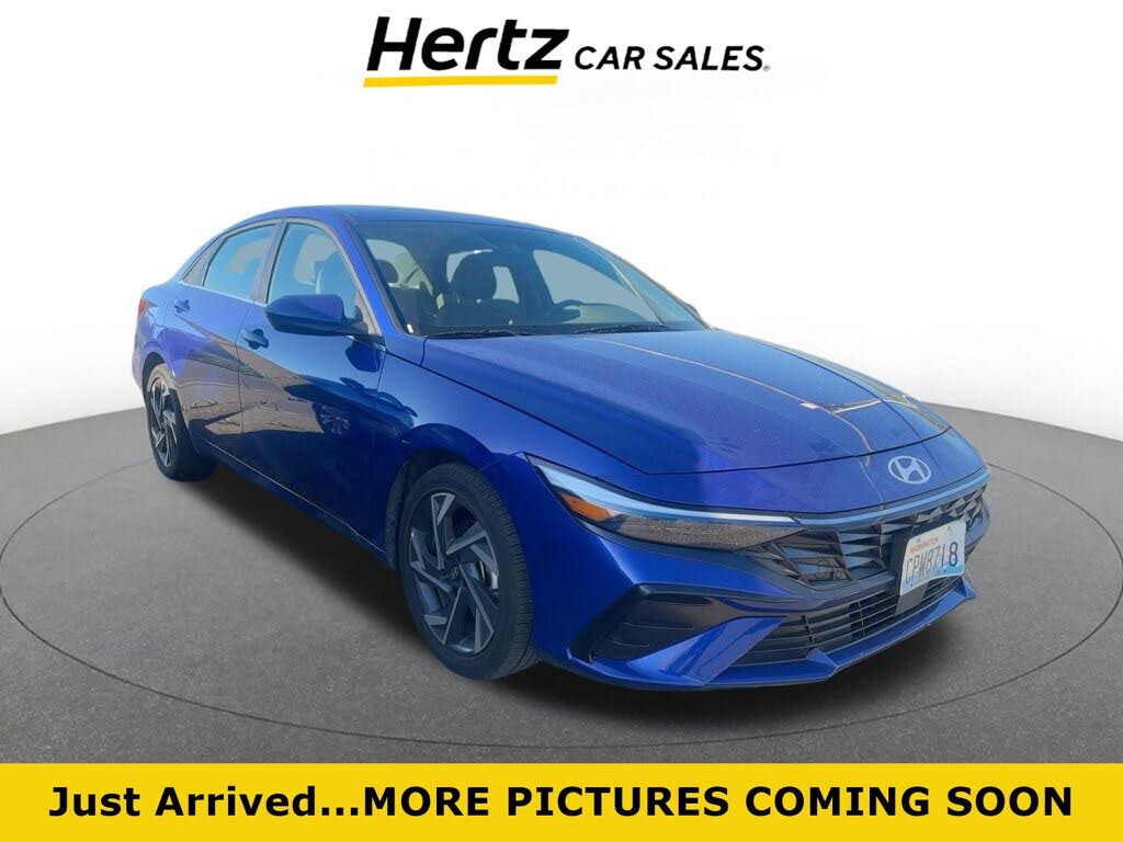 2025 Hyundai Elantra SEL Convenience FWD