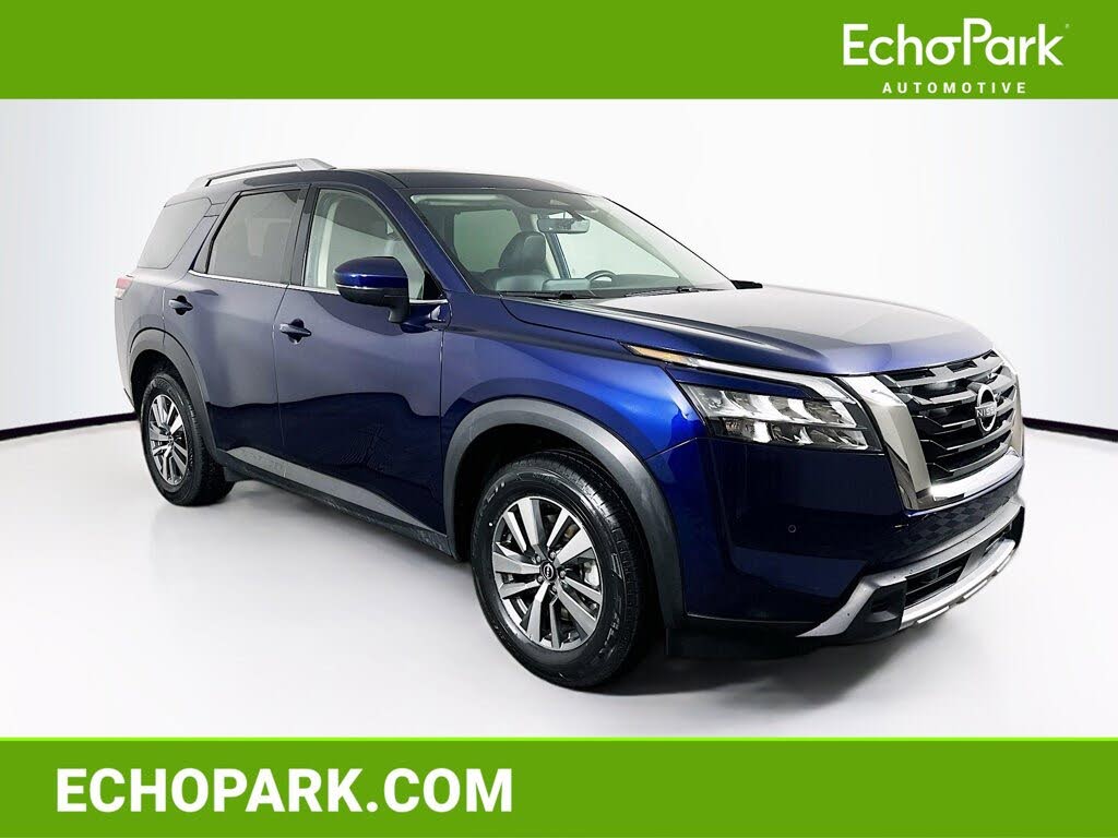 2025 Nissan Pathfinder SL FWD