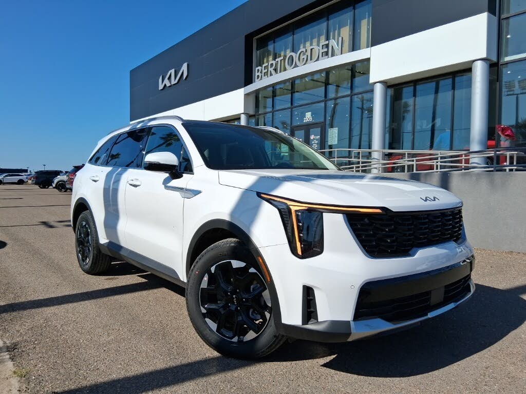 2026 Kia Sorento S FWD