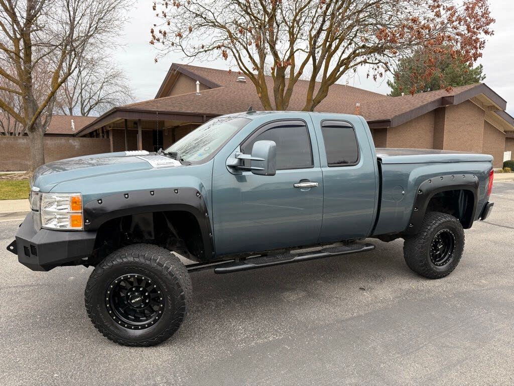 2007 Chevrolet Silverado 2500HD LTZ Extended Cab 4WD